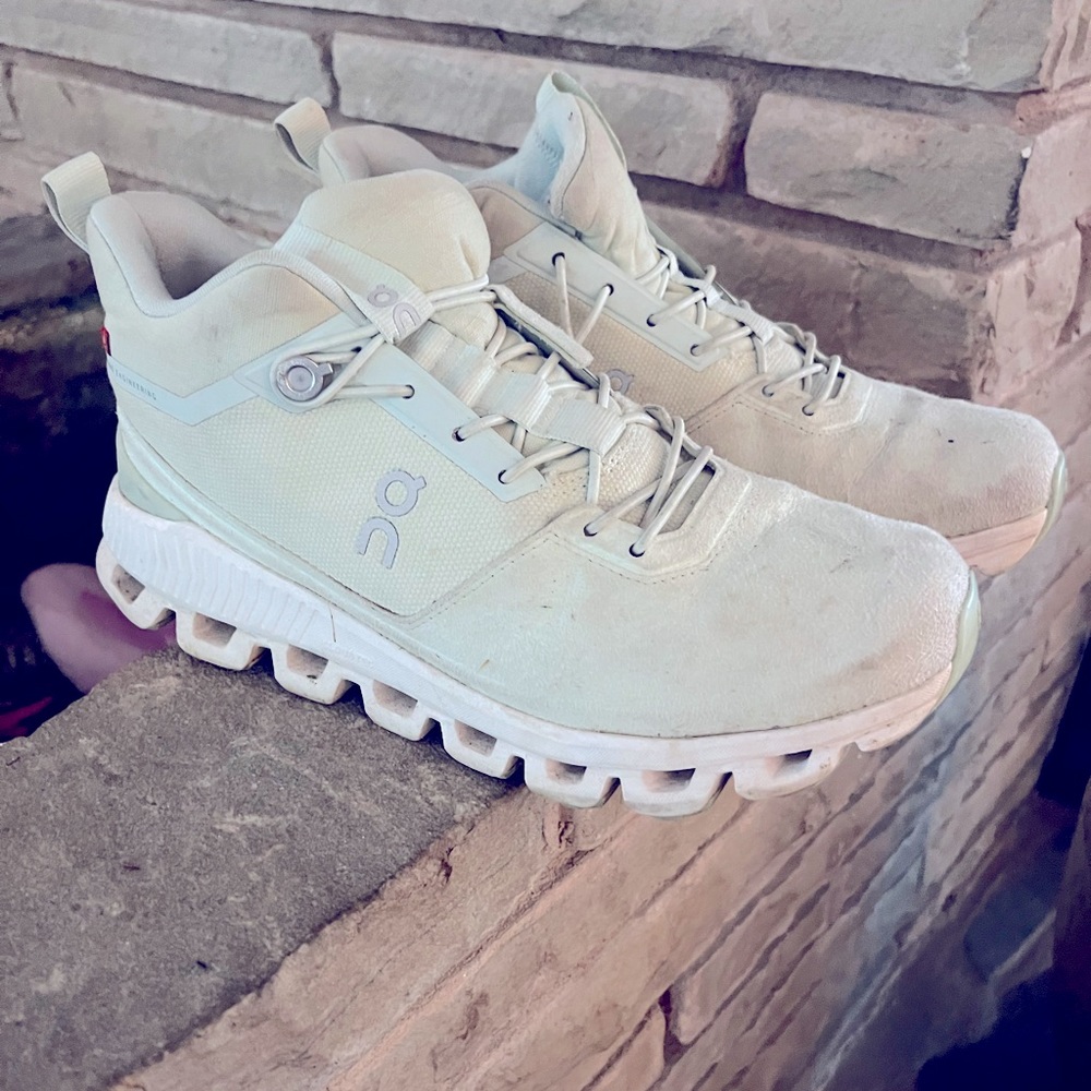 On cloud hi top comfort sneakers, mint green